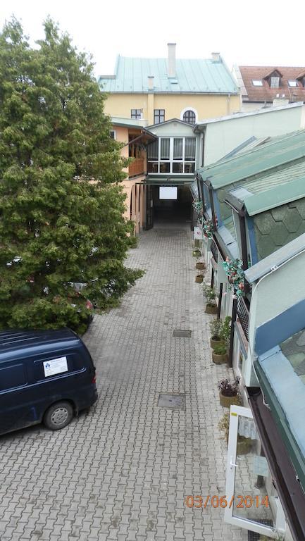Penzion Marina Pri Slovenskej Restauracii Brezno Pokój zdjęcie